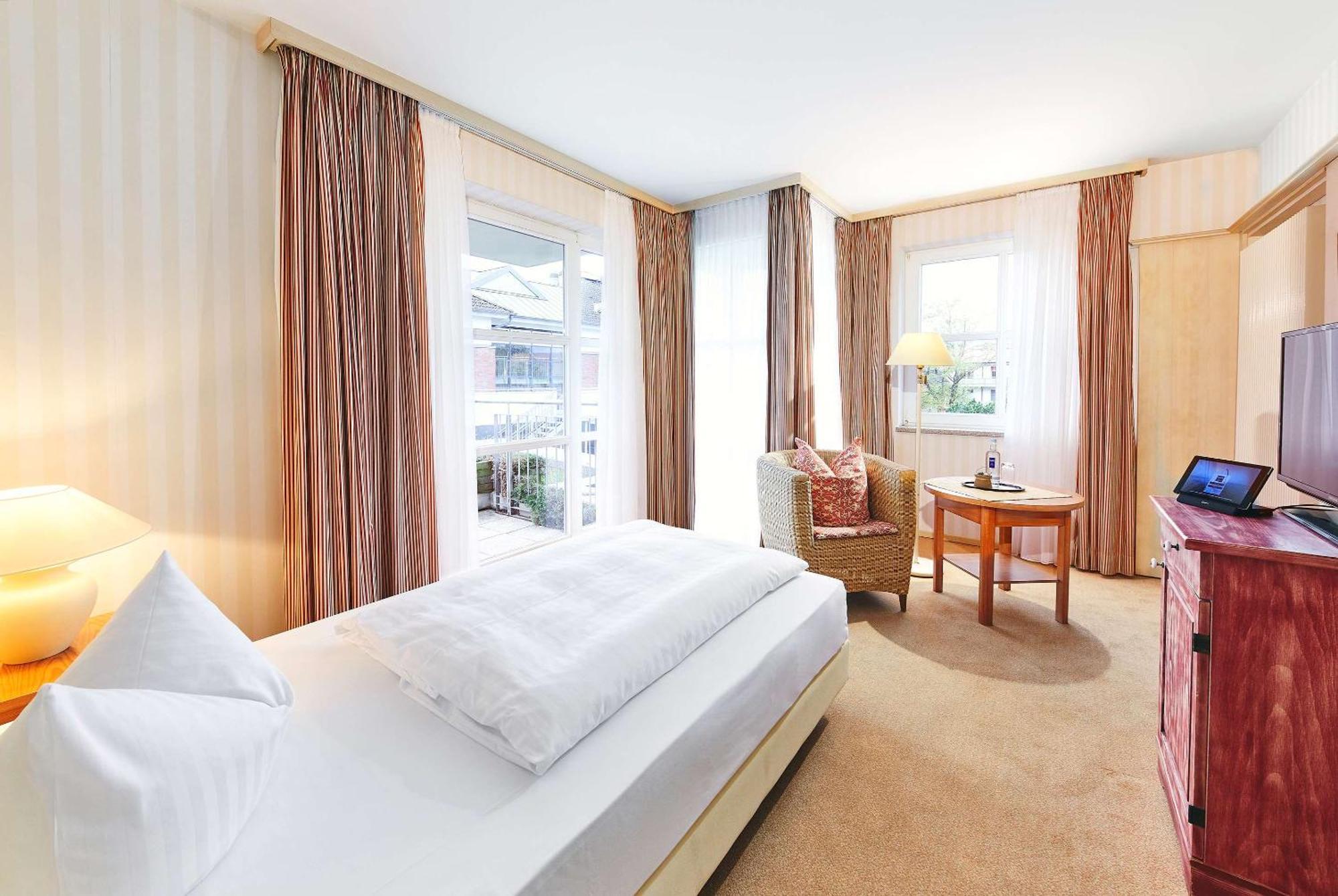 Dorint Strandresort & Spa Ostseebad Wustrow Wustrow  Exterior foto