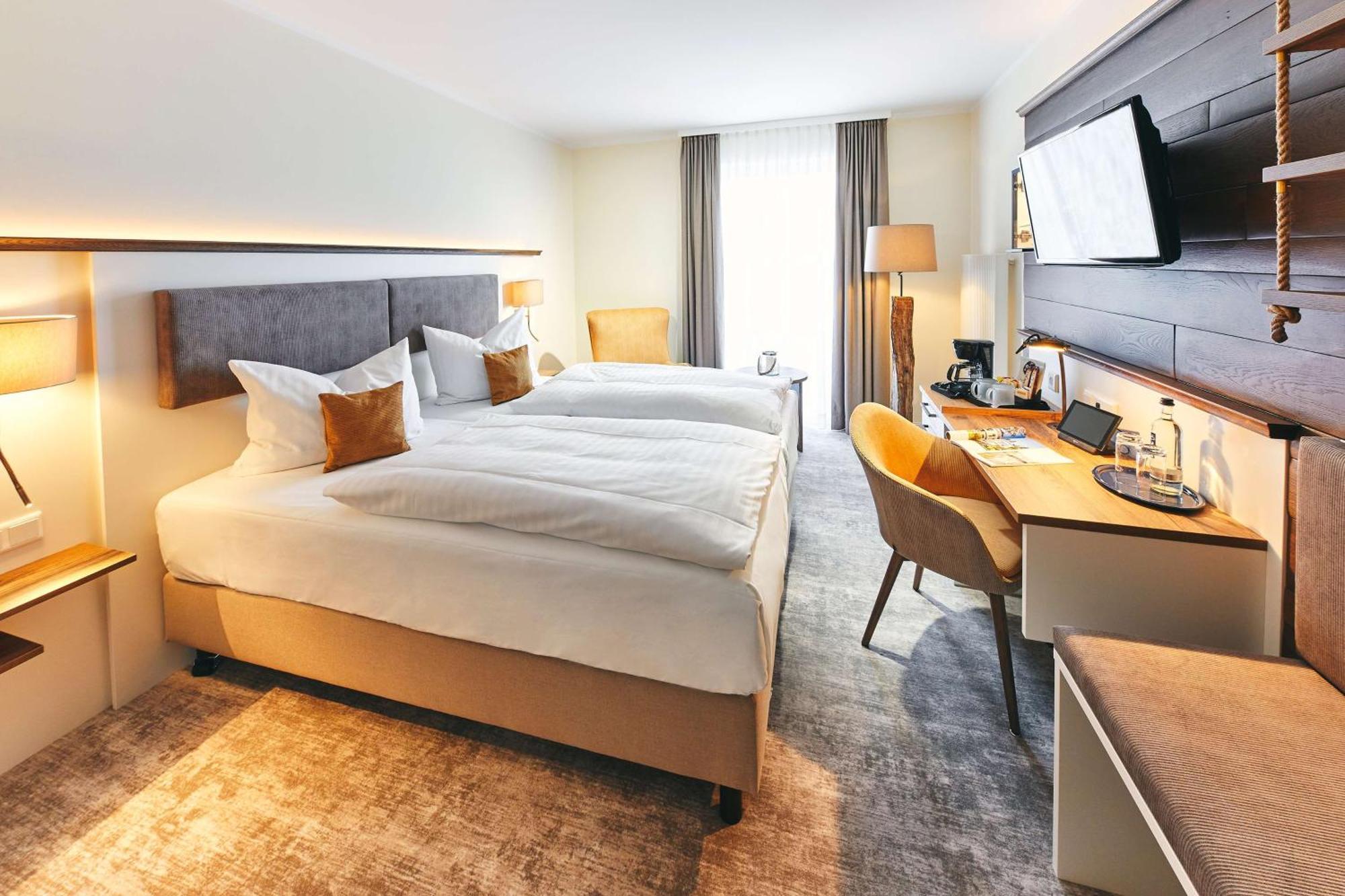 Dorint Strandresort & Spa Ostseebad Wustrow Wustrow  Exterior foto